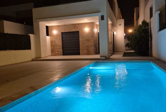 Resale - Villa - Bigastro - Inland