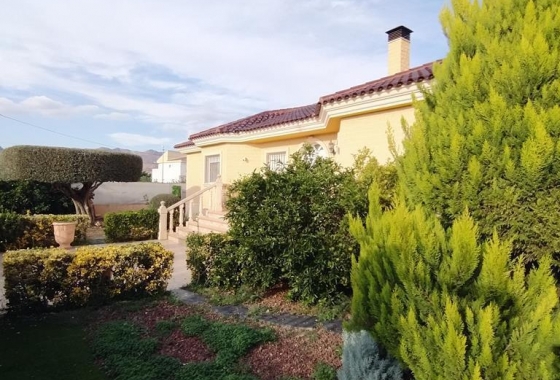 Resale - Villa - Orihuela - LOS DESEMPARADOS