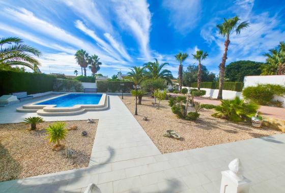 Resale - Villa - Torrevieja - Costa Blanca