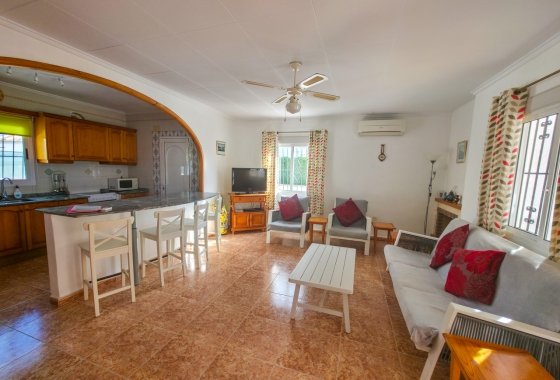 Resale - Villa - Torrevieja - Costa Blanca
