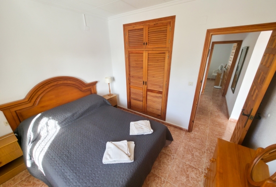 Resale - Villa - Torrevieja - Costa Blanca