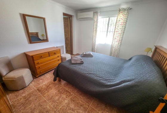 Resale - Villa - Torrevieja - Costa Blanca