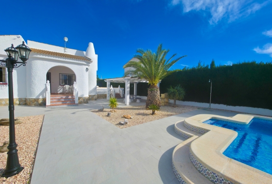 Resale - Villa - Torrevieja - Costa Blanca