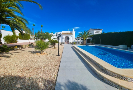 Resale - Villa - Torrevieja - Costa Blanca