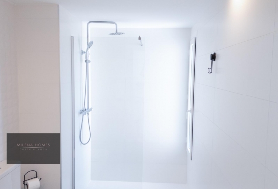 Resale - Apartment / flat - Torrevieja - Punta Prima