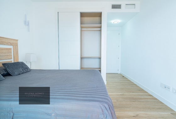 Resale - Apartment / flat - Torrevieja - Punta Prima