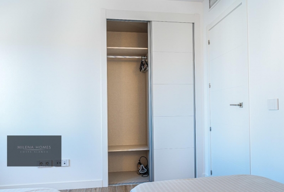 Resale - Apartment / flat - Torrevieja - Punta Prima