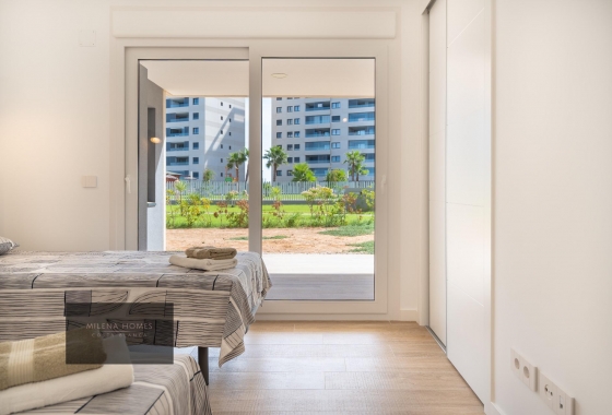 Resale - Apartment / flat - Torrevieja - Punta Prima