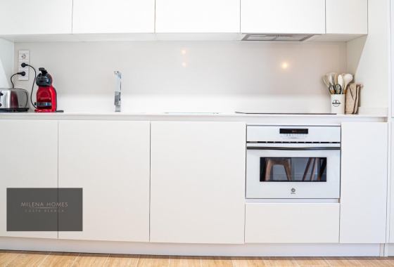 Resale - Apartment / flat - Torrevieja - Punta Prima