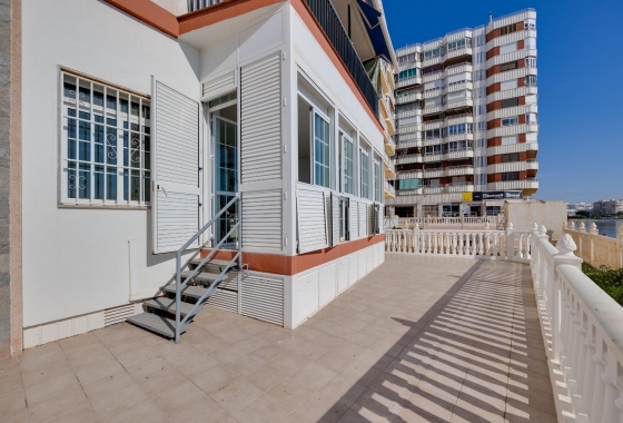 Resale - Apartment / flat - Torrevieja - Costa Blanca