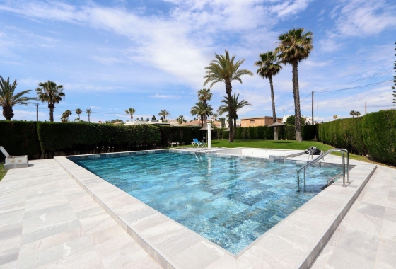 Resale - Apartment / flat - Torrevieja - Costa Blanca