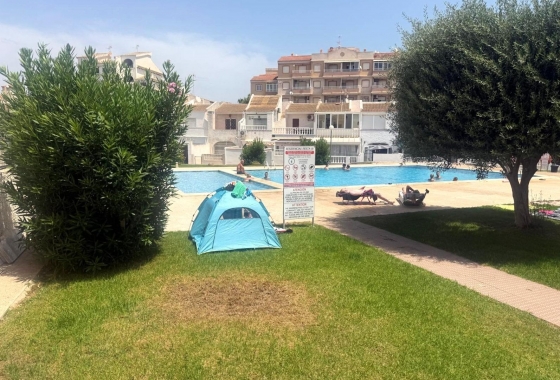 Reventa - Adosado - Torrevieja - Calas Blanca