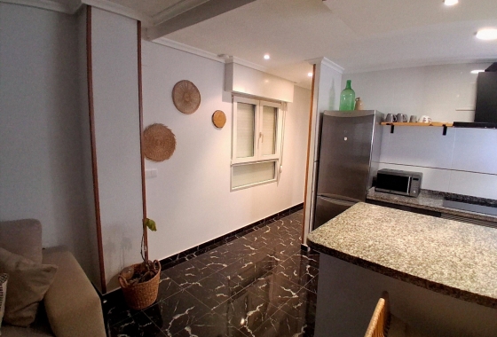 Resale - Apartment / flat - La Mata