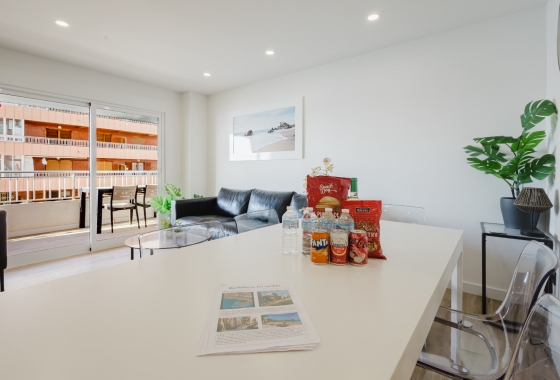 Återförsäljning - Lägenhet / lägenhet - Torrevieja - Playa del Acequión