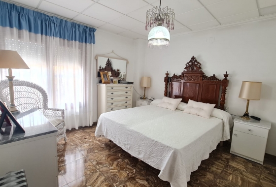 Återförsäljning - Radhus - Elda - Inland