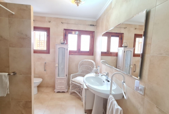 Återförsäljning - Radhus - Elda - Inland