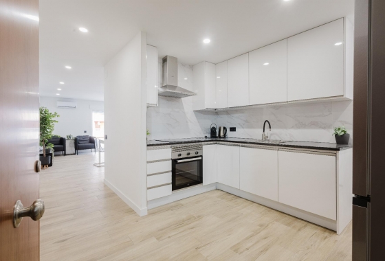 Återförsäljning - Lägenhet / lägenhet - Torrevieja - Costa Blanca