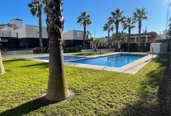 Återförsäljning - Villa - Orihuela Costa - Costa Blanca