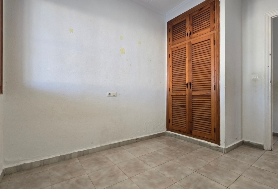 Resale - Villa - Torrevieja - Costa Blanca