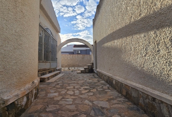 Resale - Villa - Torrevieja - Costa Blanca