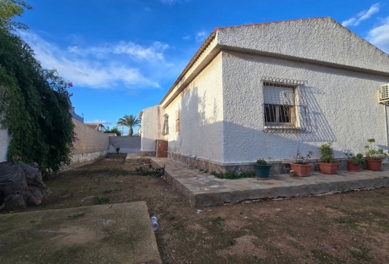 Resale - Villa - Torrevieja - Costa Blanca