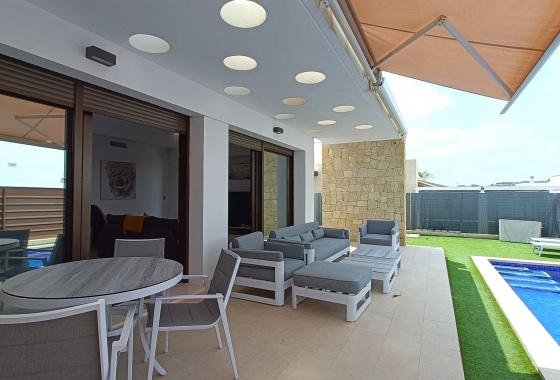 Resale - Villa - Orihuela - Inland