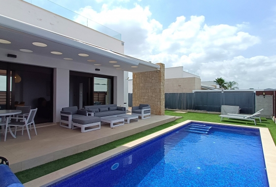 Resale - Villa - Orihuela - Inland