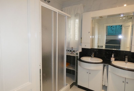 Resale - Villa - Almoradí - Inland