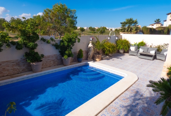 Revente - Villa - Orihuela Costa - Costa Blanca