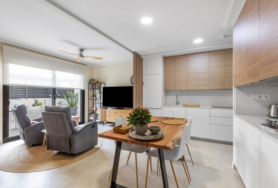 Återförsäljning - Lägenhet / lägenhet - Torrevieja - Costa Blanca