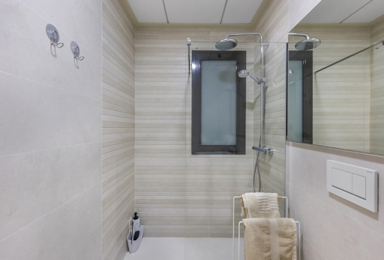 Återförsäljning - Lägenhet / lägenhet - Torrevieja - Costa Blanca