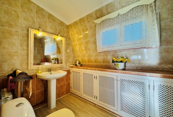 Resale - Penthouse - La Mata - Alanis