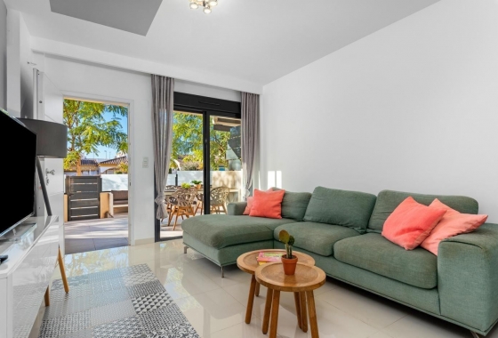 Resale - Apartment / flat - Pilar de la Horadada - Pueblo Latino