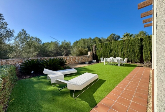 Resale - Villa - Orihuela - Las Colinas Golf