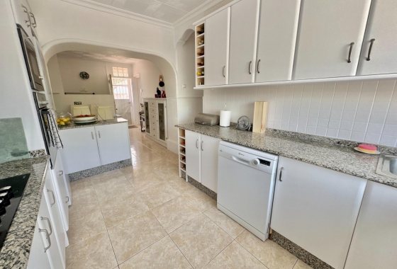 Revente - Villa - Dolores - Comunidad Valenciana