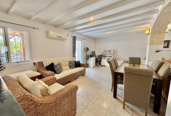 Revente - Villa - Dolores - Comunidad Valenciana