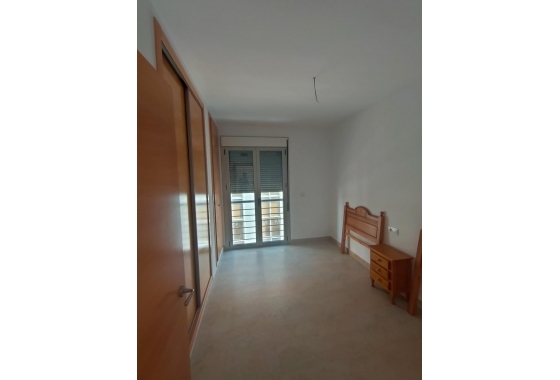Resale - Apartment / flat - Torrevieja - Estacion De Autobuses