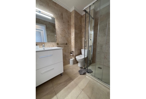 Resale - Apartment / flat - Torrevieja - Playa De Los Naufragos