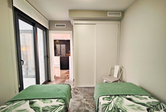 Resale - Apartment / flat - Orihuela Costa - Costa Blanca