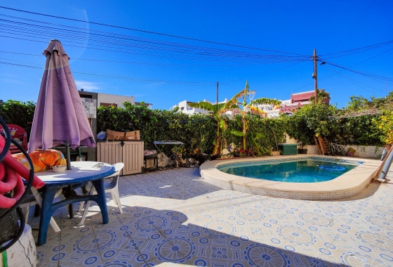 Resale - Townhouse - San Miguel de Salinas - Inland