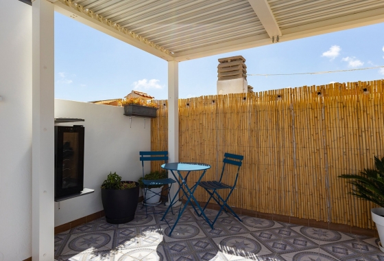 Resale - Apartment / flat - La Mata - Costa Blanca