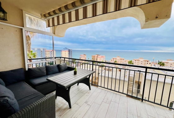 Resale - Apartment / flat - Torrevieja - Miramar - Torre Del Moro