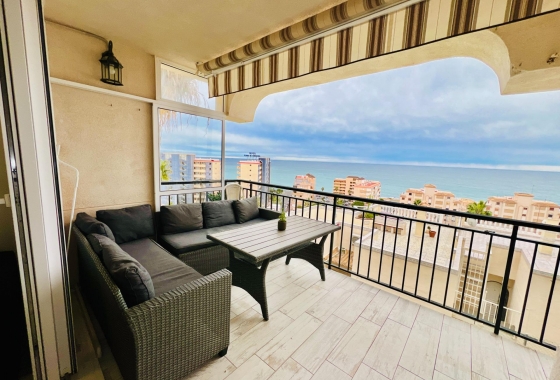 Resale - Apartment / flat - Torrevieja - Miramar - Torre Del Moro
