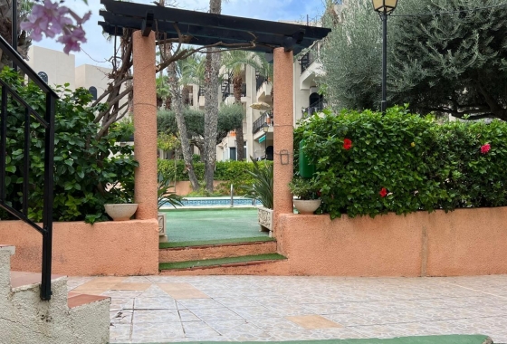 Resale - Apartment / flat - Torrevieja - Miramar - Torre Del Moro