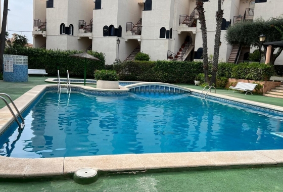 Resale - Apartment / flat - Torrevieja - Miramar - Torre Del Moro