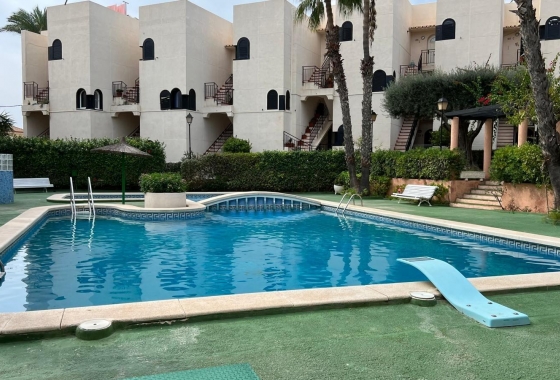 Resale - Apartment / flat - Torrevieja - Miramar - Torre Del Moro