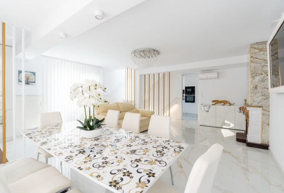 Resale - Townhouse - Torrevieja - Punta Prima