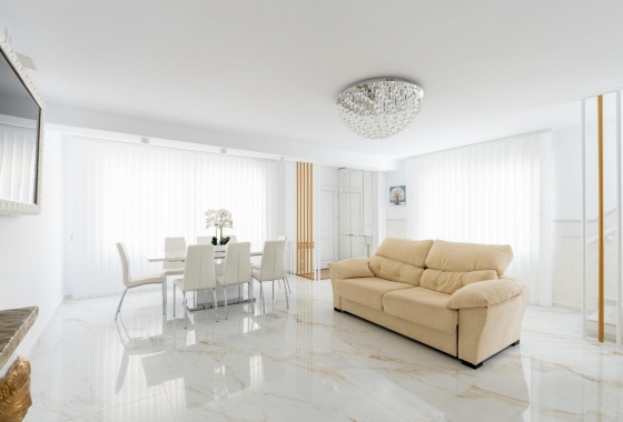 Resale - Townhouse - Torrevieja - Punta Prima