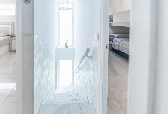 Resale - Townhouse - Torrevieja - Punta Prima