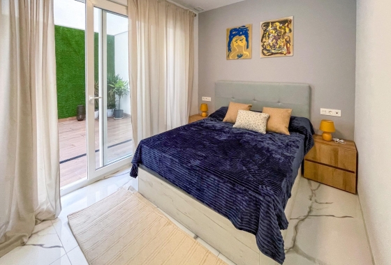 Resale - Apartment / flat - Torrevieja - Playa del Cura